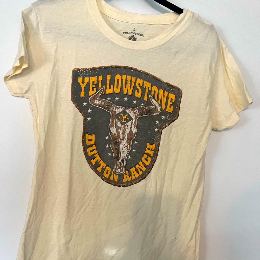 Yellowstone Dutton Ranch Graphic Tee